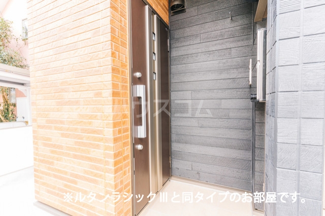 15/21 エントランス