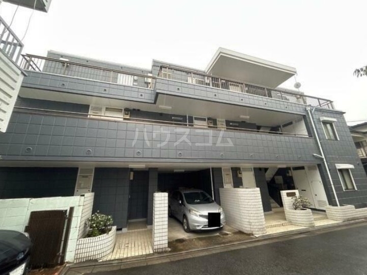 16/20 エントランス