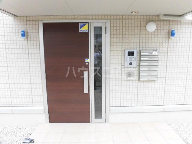 15/18 エントランス