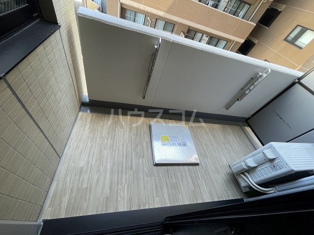 15/23 バルコニー