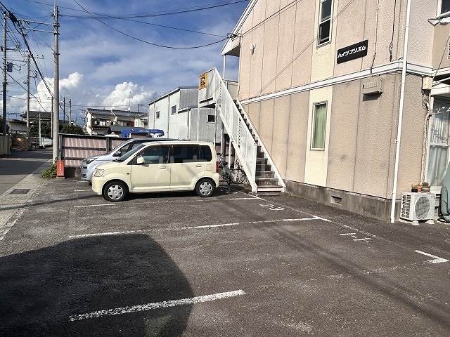 2/4 駐車場