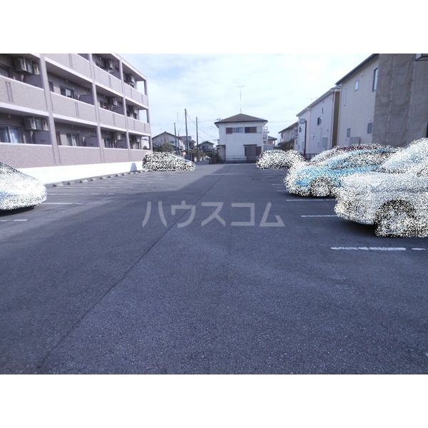 15/23 駐車場