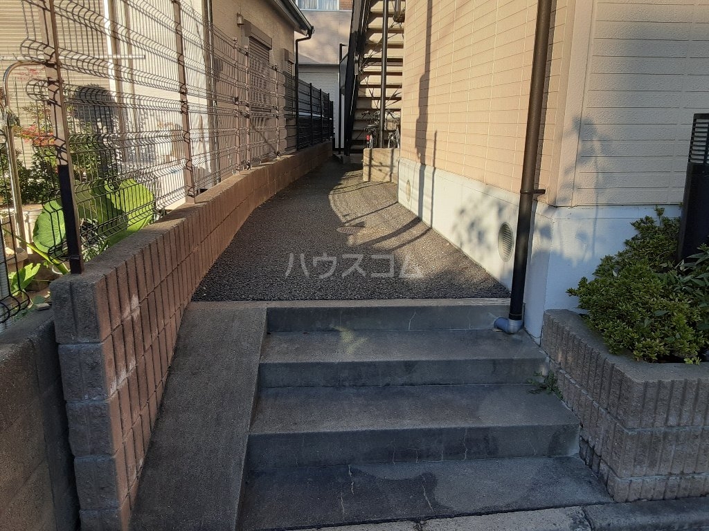 20/29 エントランス