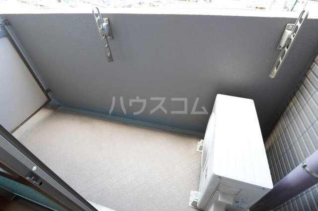 18/28 バルコニー