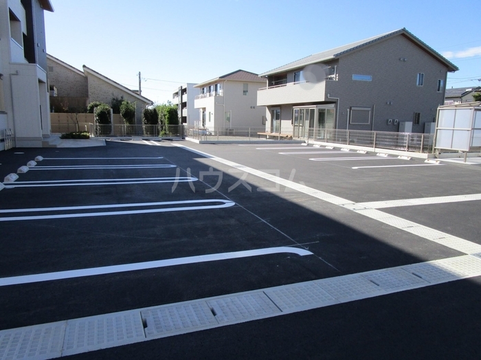 16/21 駐車場