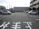 23/26 駐車場