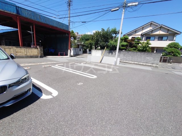 3/3 駐車場