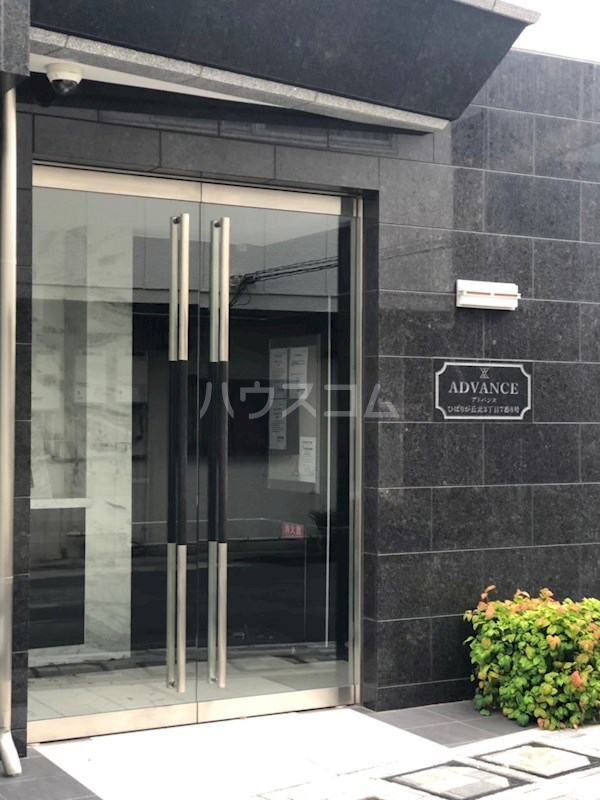 2/4 エントランス