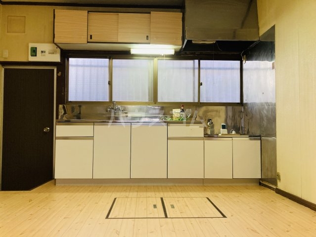 16/30 キッチン