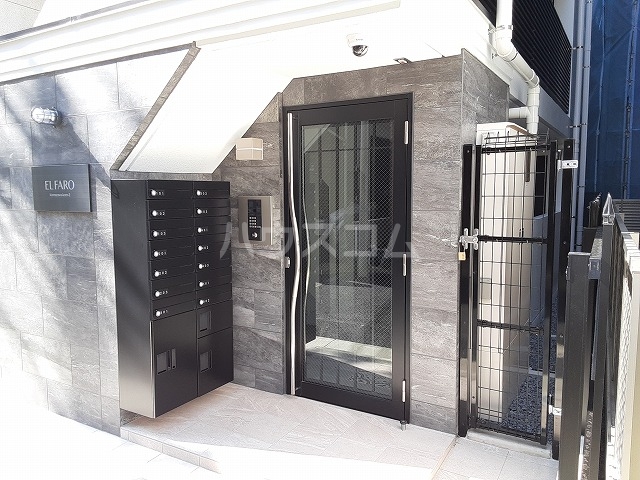 29/30 エントランス