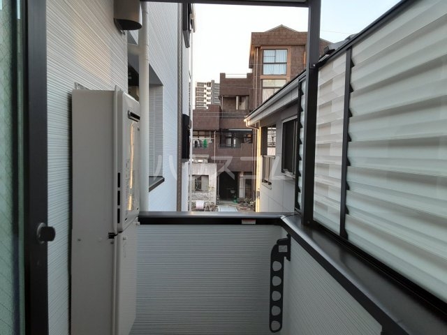 18/30 バルコニー