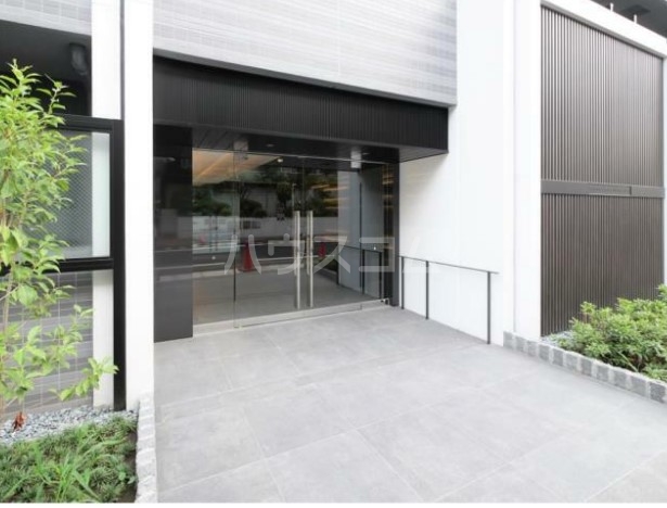 15/20 エントランス