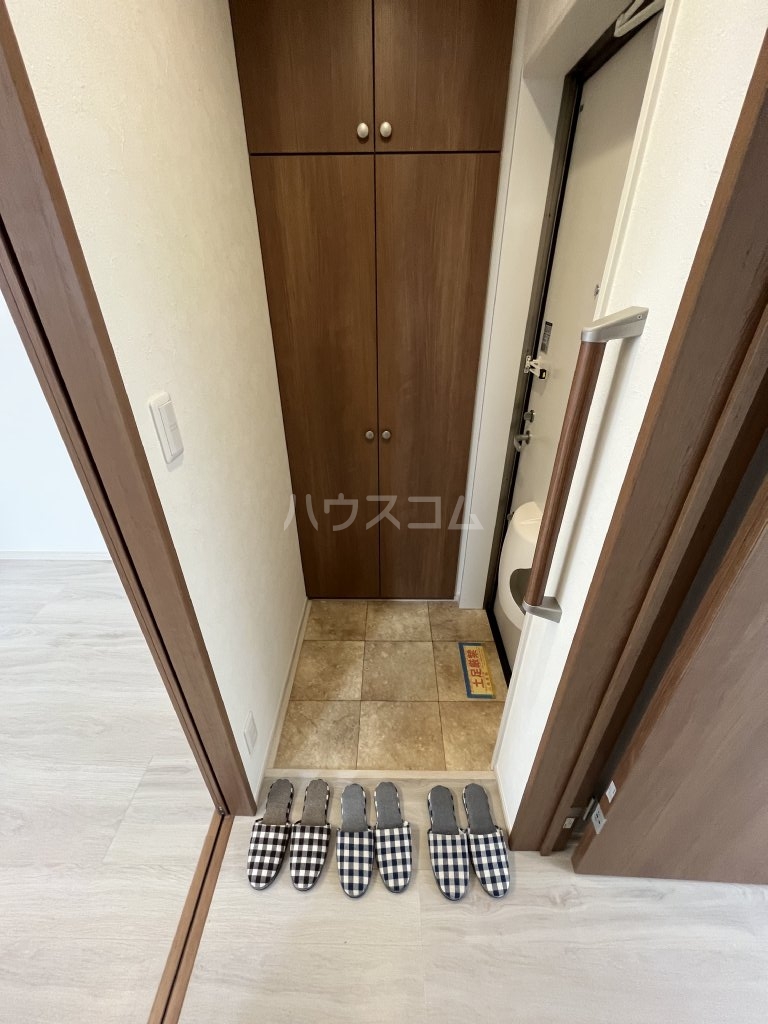 13/30 玄関