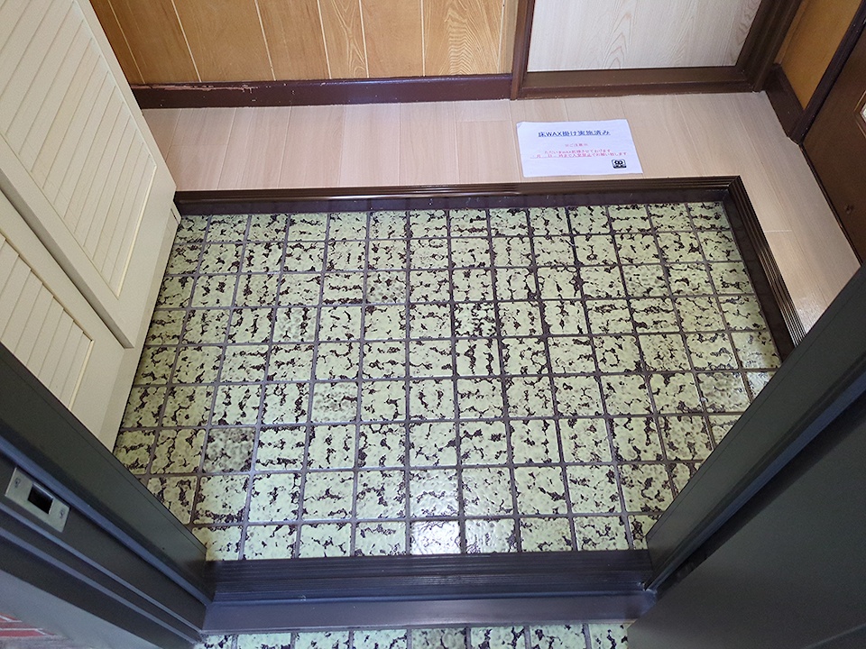 15/30 玄関