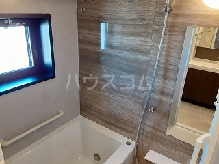 13/30 浴室
