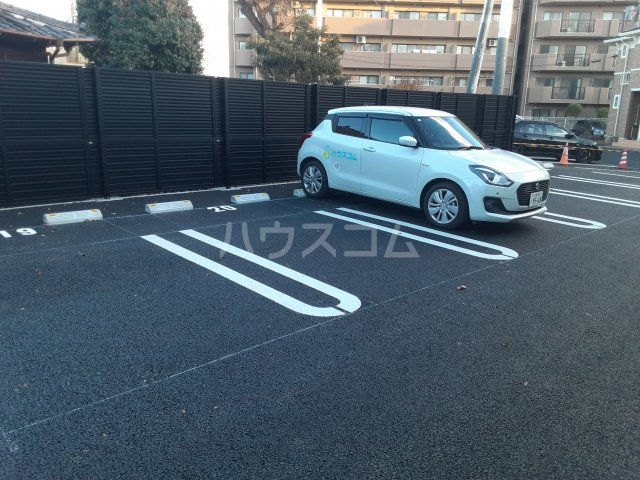 18/24 駐車場