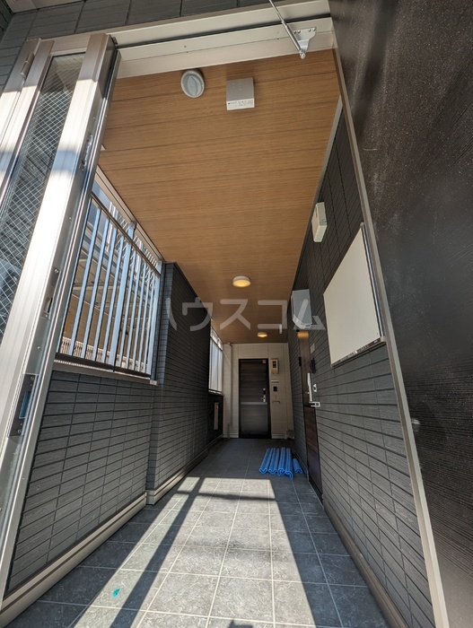 2/5 エントランス