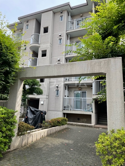 21/26 エントランス