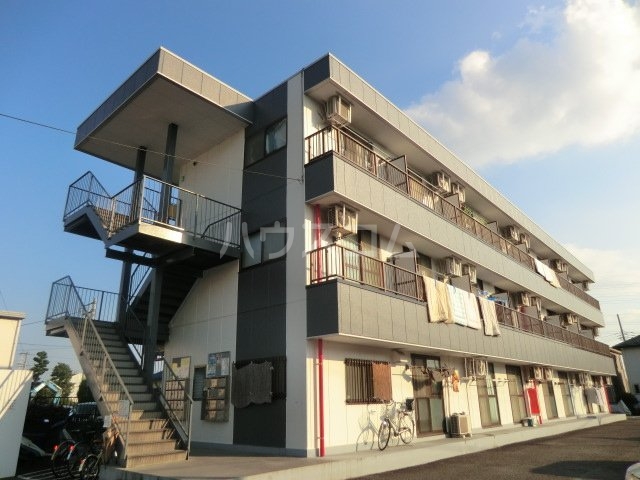 16/26 エントランス