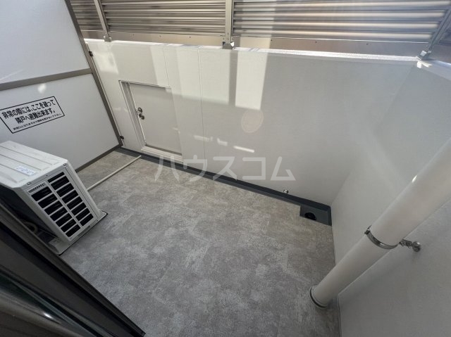 19/29 バルコニー