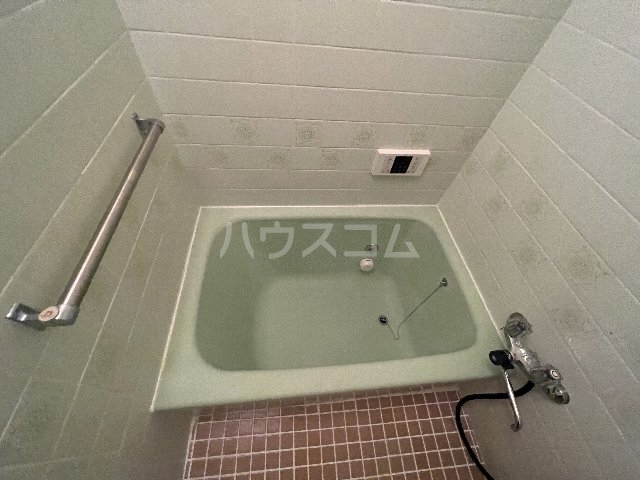 18/30 浴室