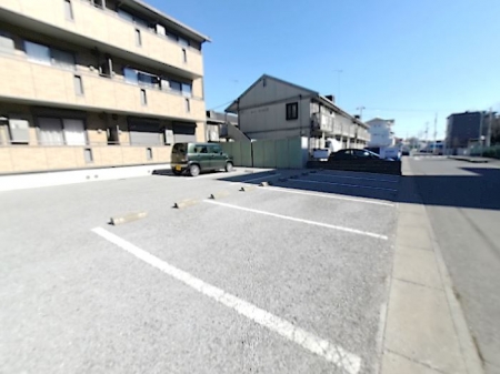 20/28 駐車場