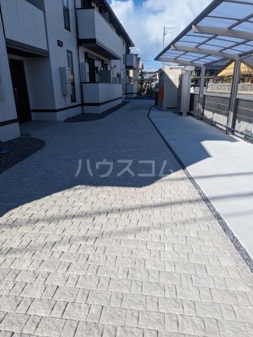 22/24 エントランス