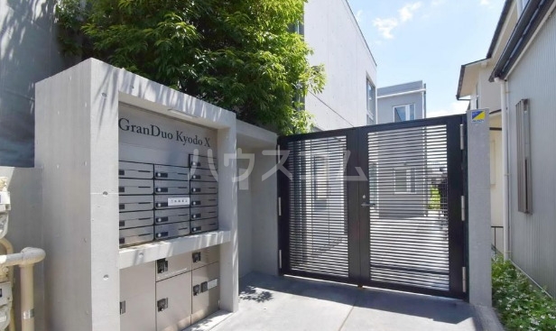 15/25 エントランス