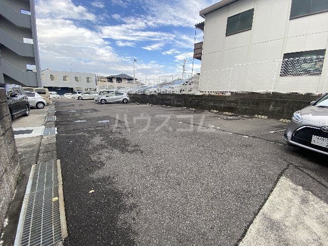 14/22 駐車場
