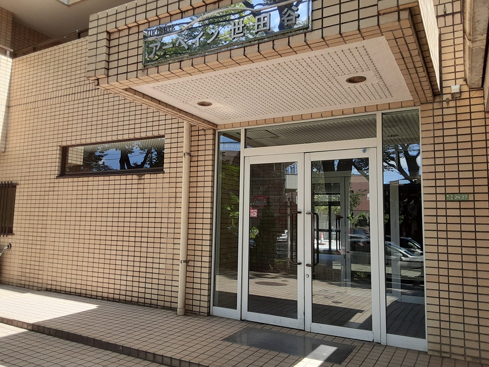 25/30 エントランス