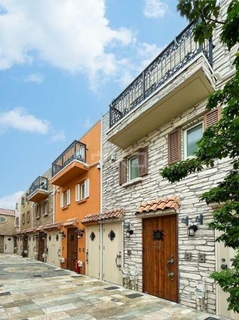 13/22 エントランス