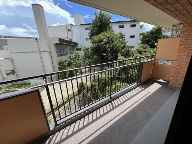 19/30 バルコニー