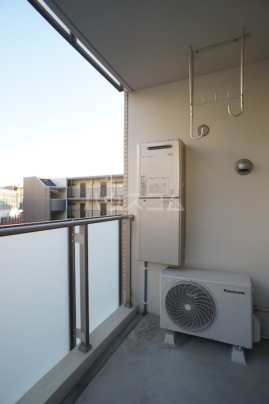 16/26 バルコニー