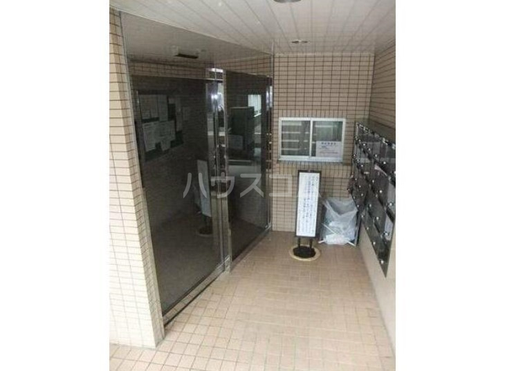 15/25 エントランス