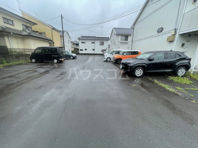 23/29 駐車場