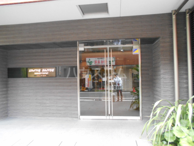 22/30 エントランス