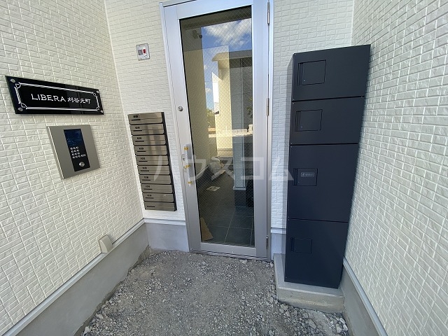 2/5 エントランス