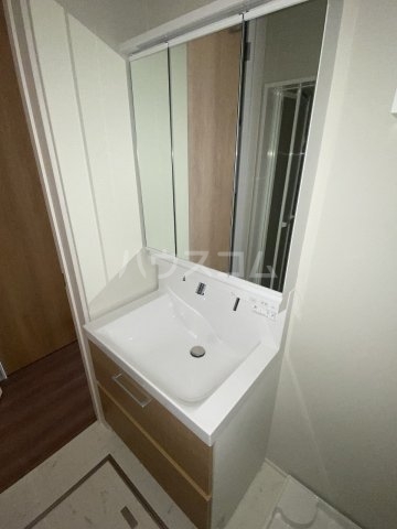 13/30 洗面