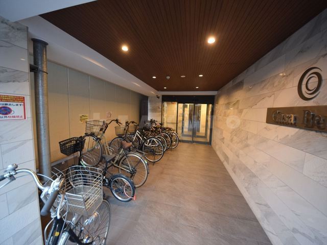 2/3 エントランス