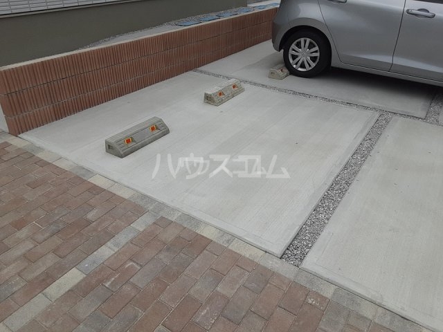 20/30 駐車場