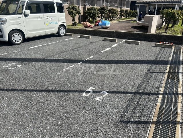 22/30 駐車場
