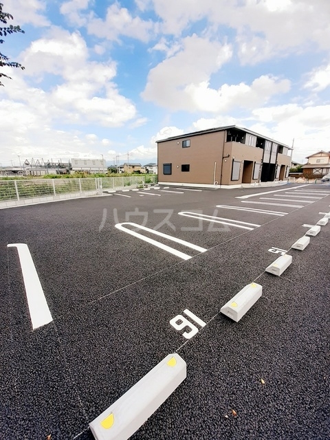 15/27 駐車場