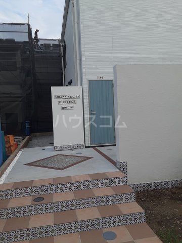 25/30 エントランス