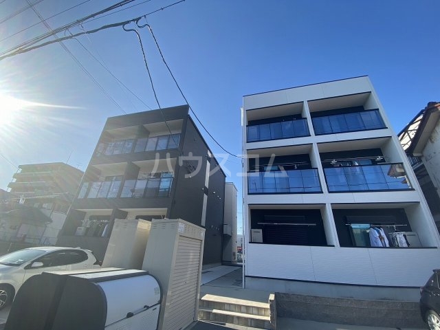 2/30 外観
