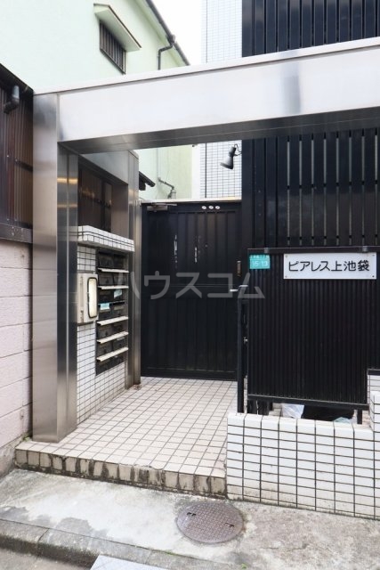 2/3 エントランス