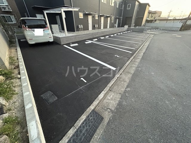 25/30 駐車場