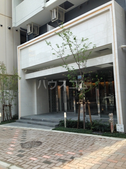 20/24 エントランス