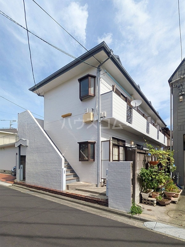 22/30 エントランス