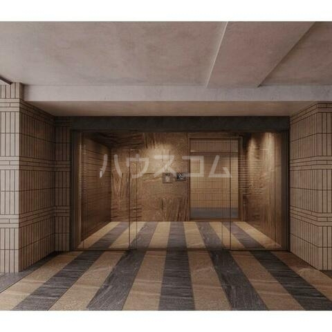 17/27 エントランス