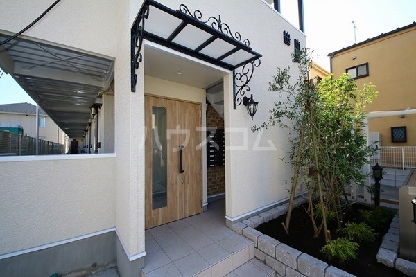 14/23 エントランス